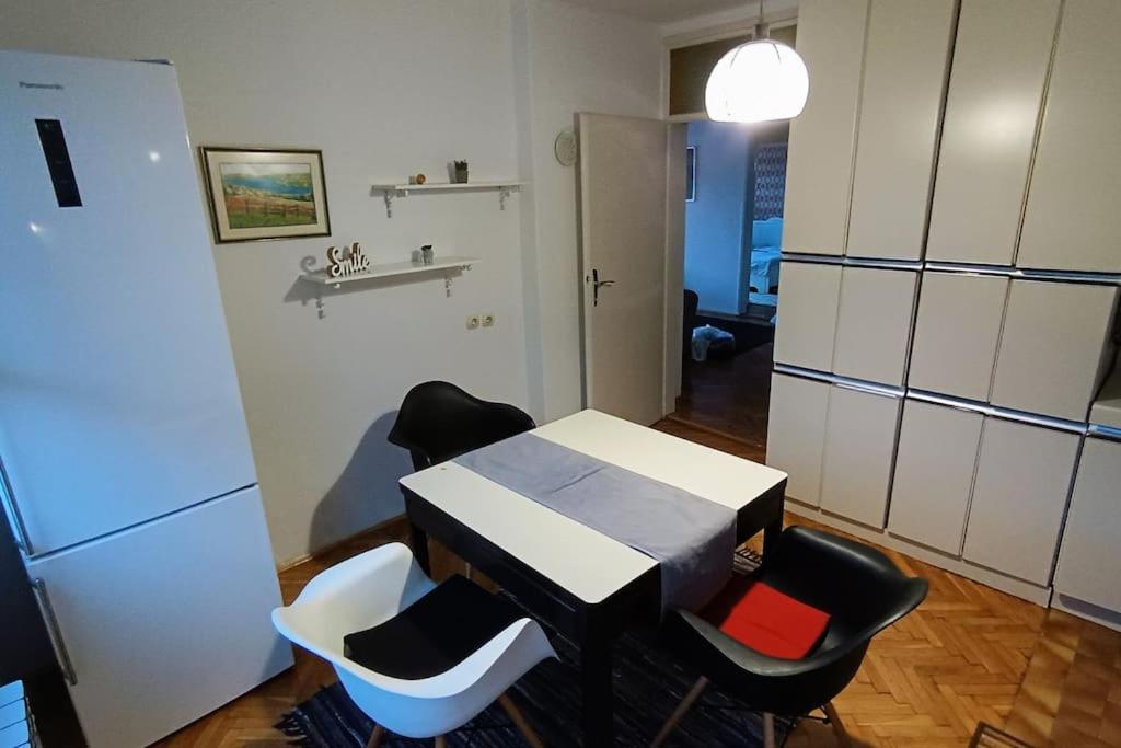 Spacious Condo Near Bascarsija - Free Parking SJJ Exterior photo